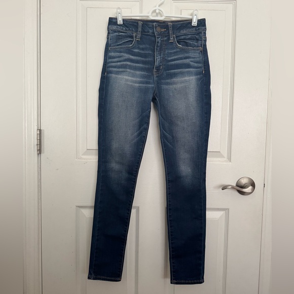 American Eagle Outfitters Denim - American Eagle Outfitters Hi-Rise Jegging